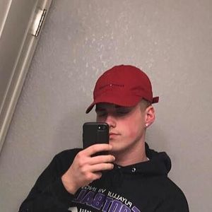 Meet your Posher, Justin